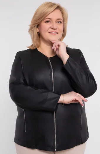 Czarna klasyczna ramoneska z kieszonkami