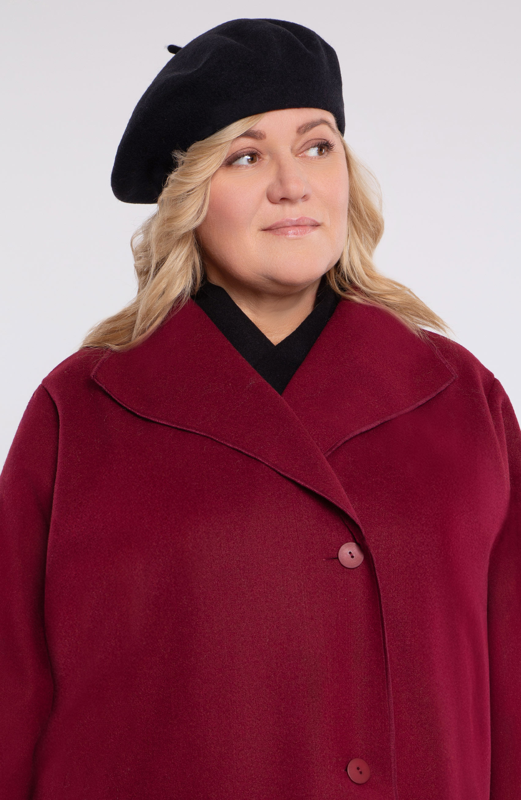 Czarny beret